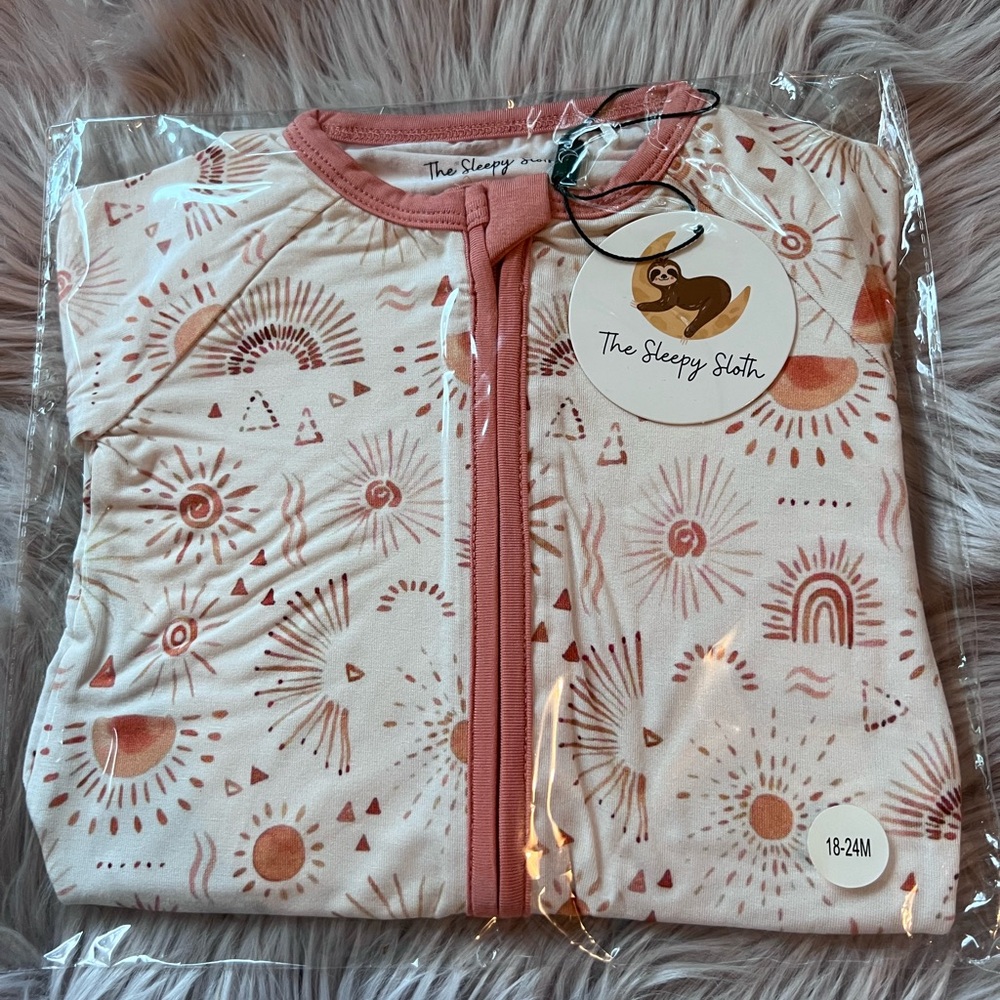 Sleepy Sloth Boho Suns Shortie